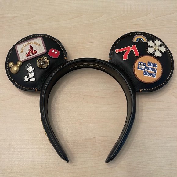 Like new Disney x coach ears - limited edition and hard to find w/o tags - Picture 1 of 4